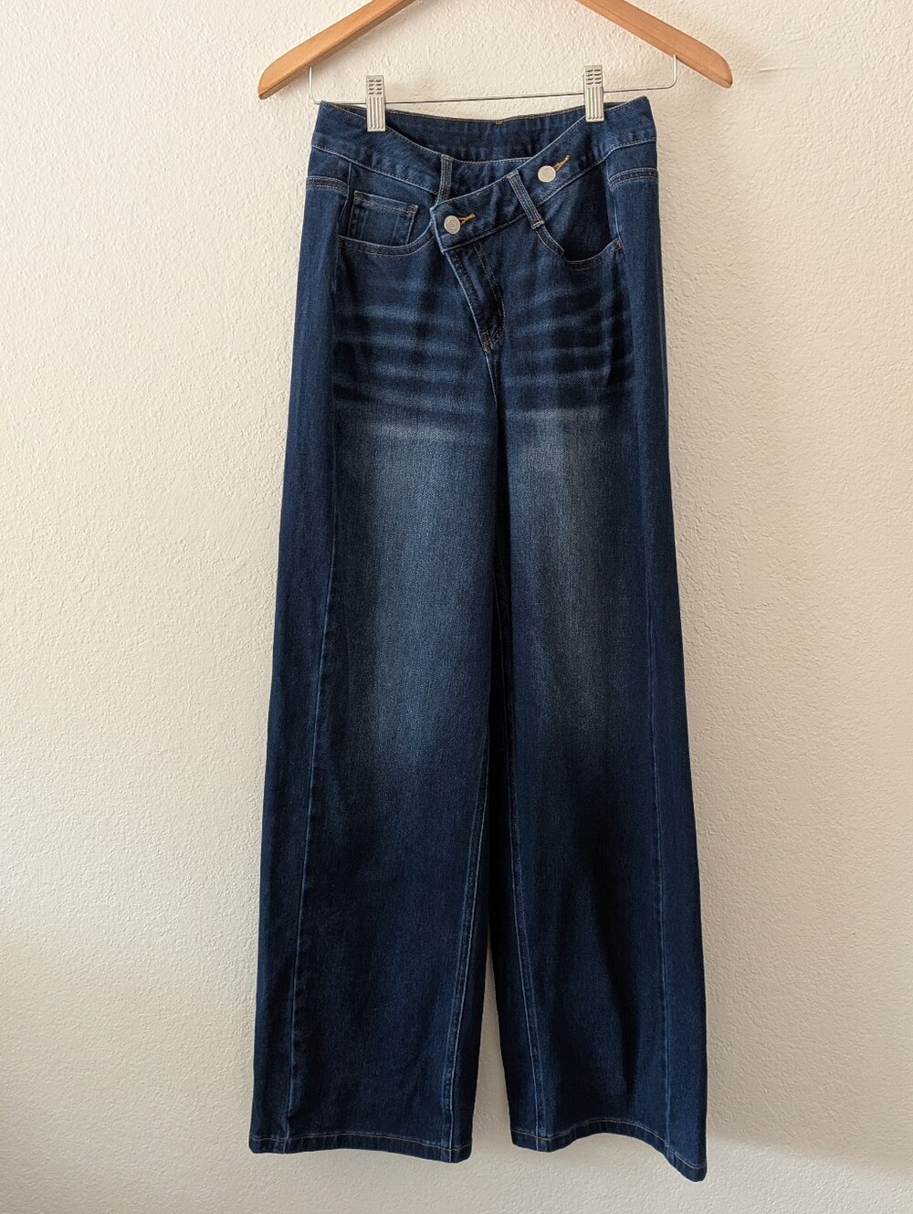 Halara Flex Asymmetric Low Rise Baggy Wide Leg Dark Wash Jeans Size XS/2 Regular